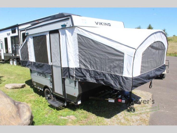 Thumbnail Photo undefined for New 2022 Coachmen Viking